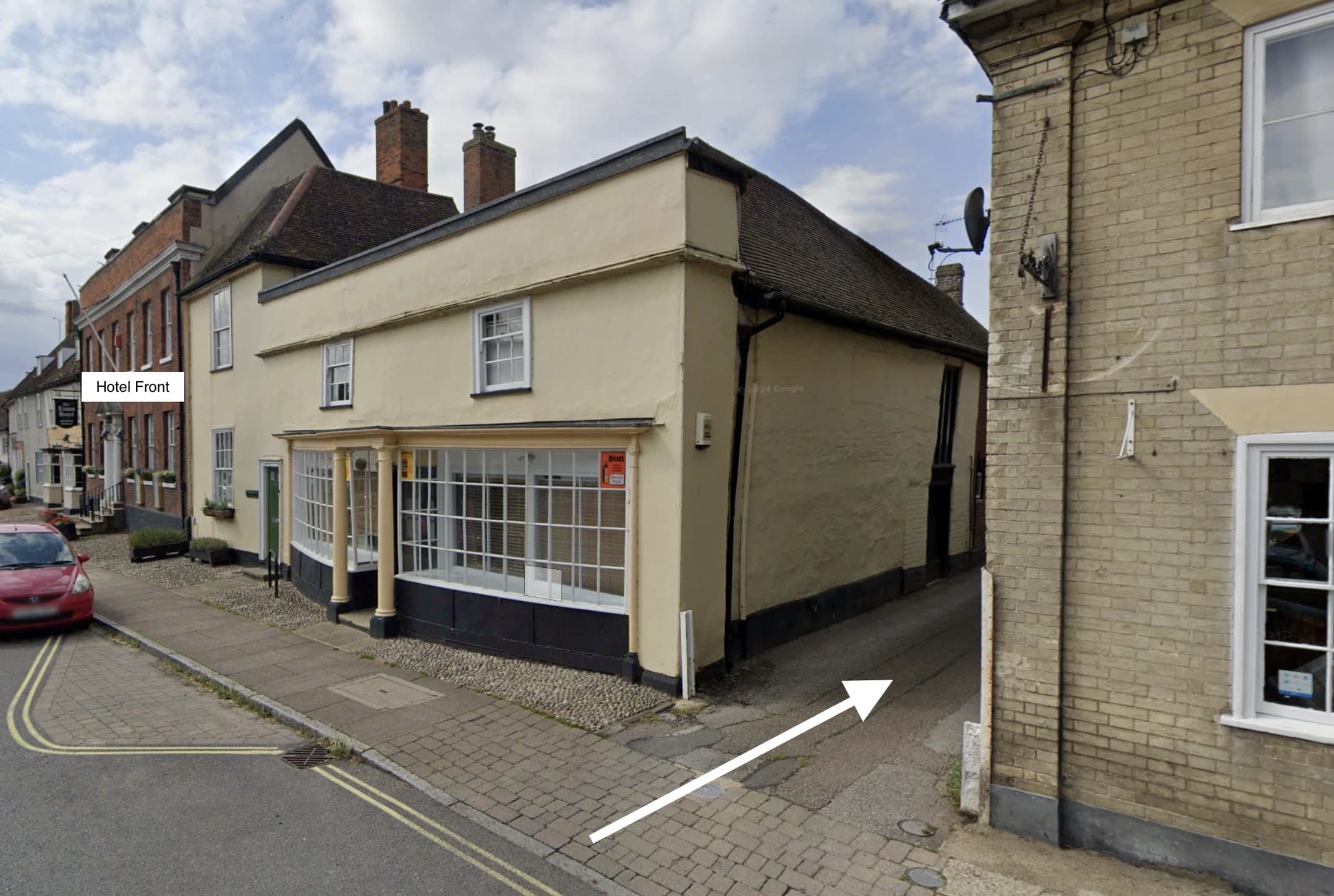 Car park entrance at The Limes Bar & Hotel, Needham Market